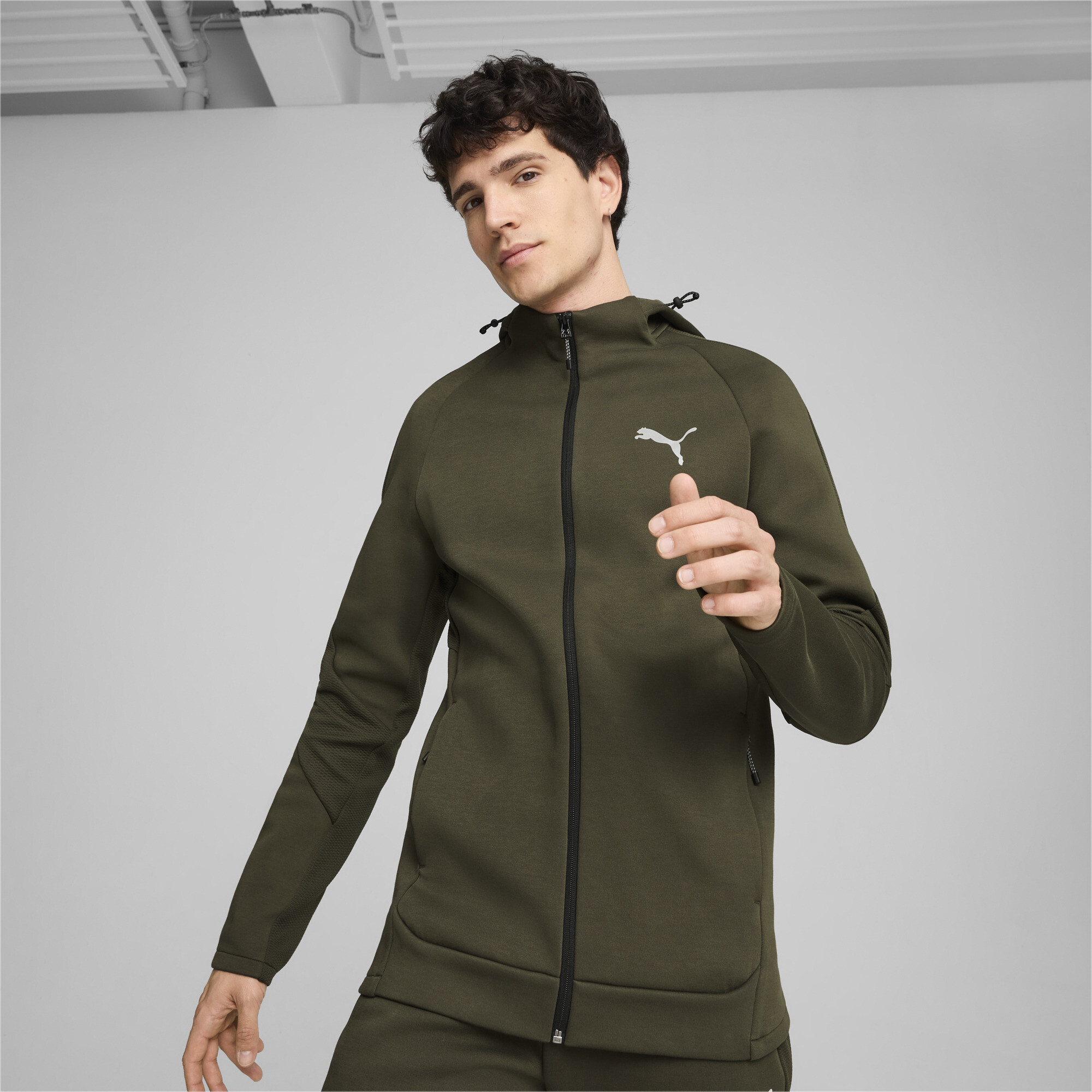 Puma Evostripe Full-Zip Hoodie 68170070 in Moldova for the