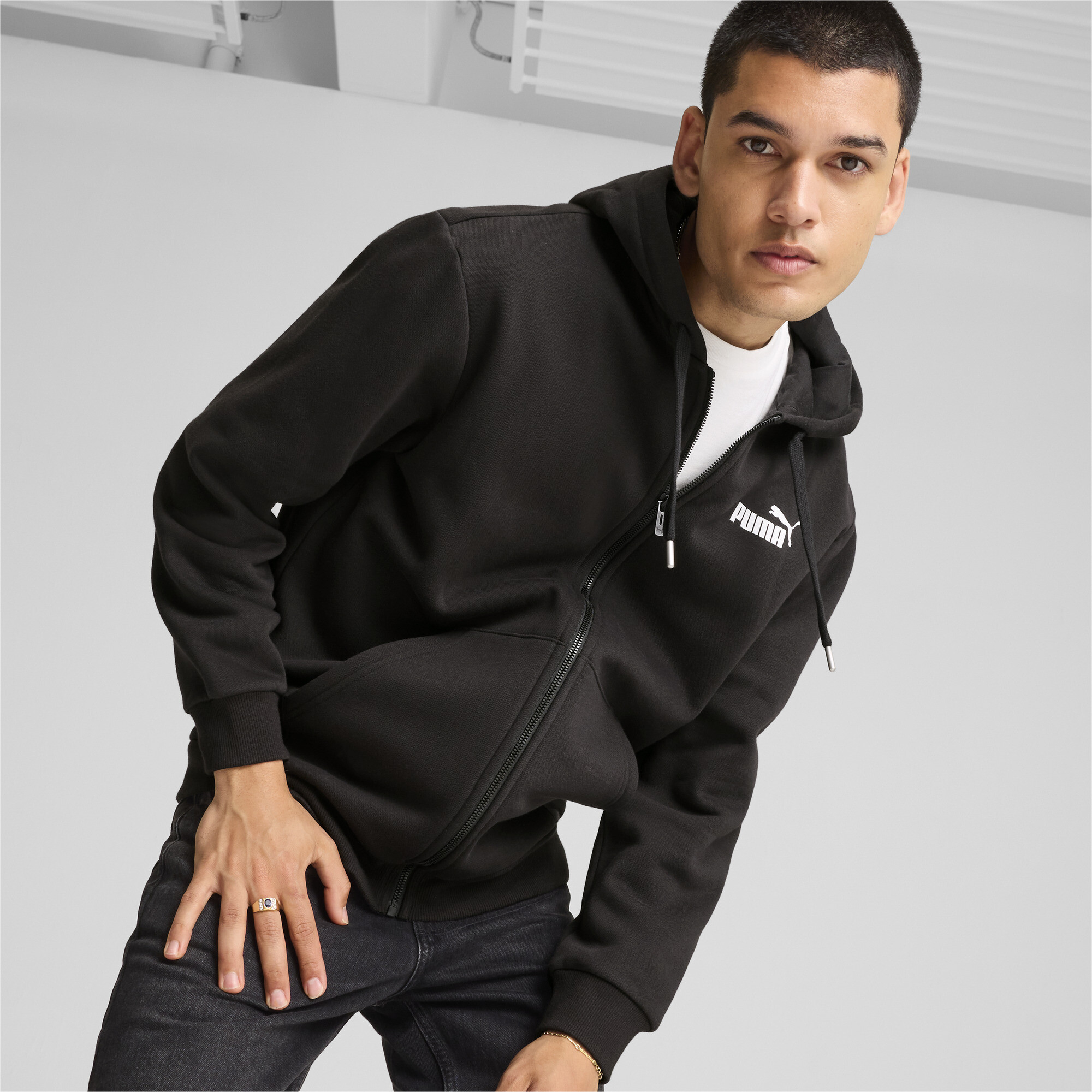 Puma Power Graphic Full-Zip Hoodie 68174001 in Moldova for the