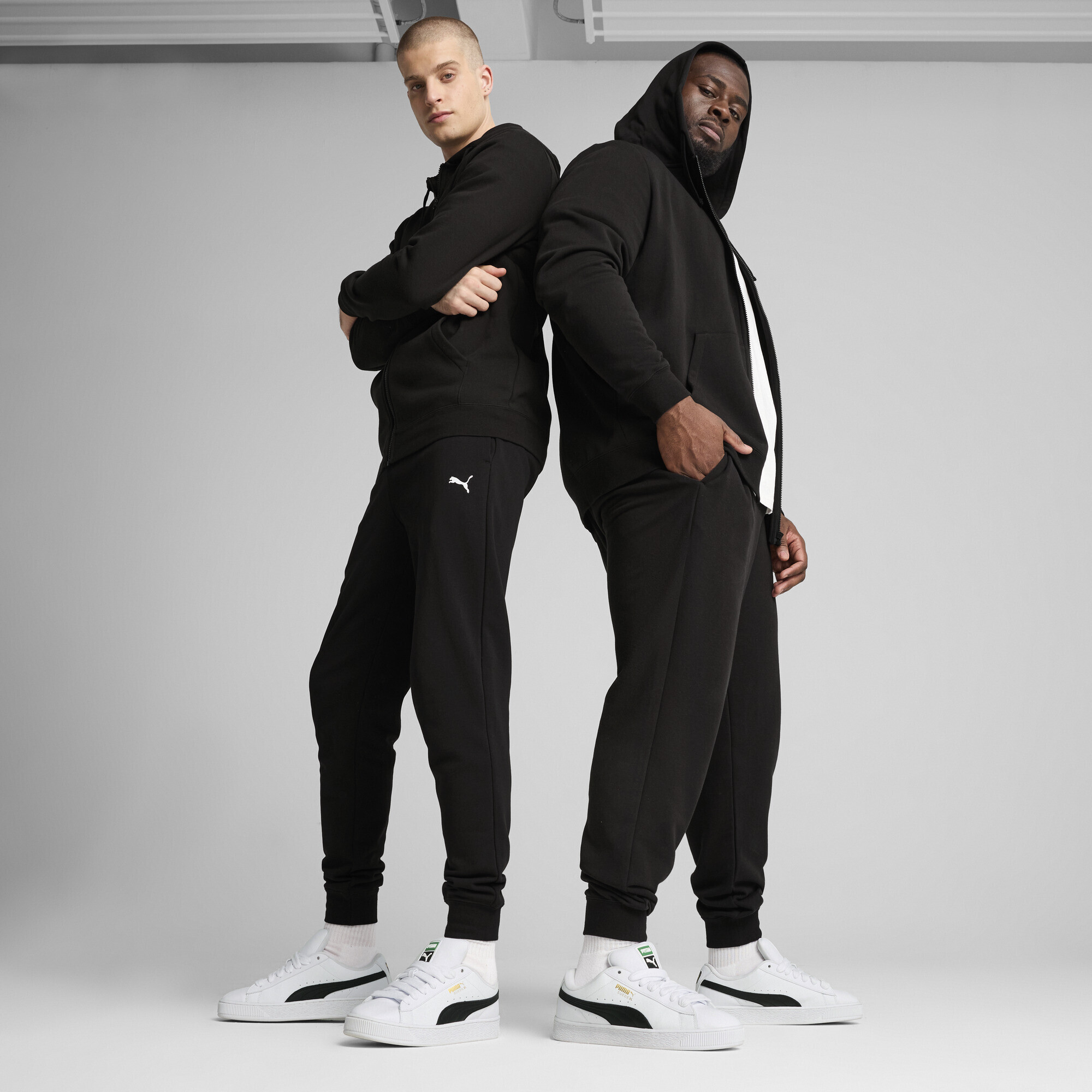 Pantaloni Puma Ess Logo Knitted ( 68261601 ) în Moldova la prețul